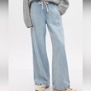 High-rise, wide leg, pull on jean from Gap Facotry